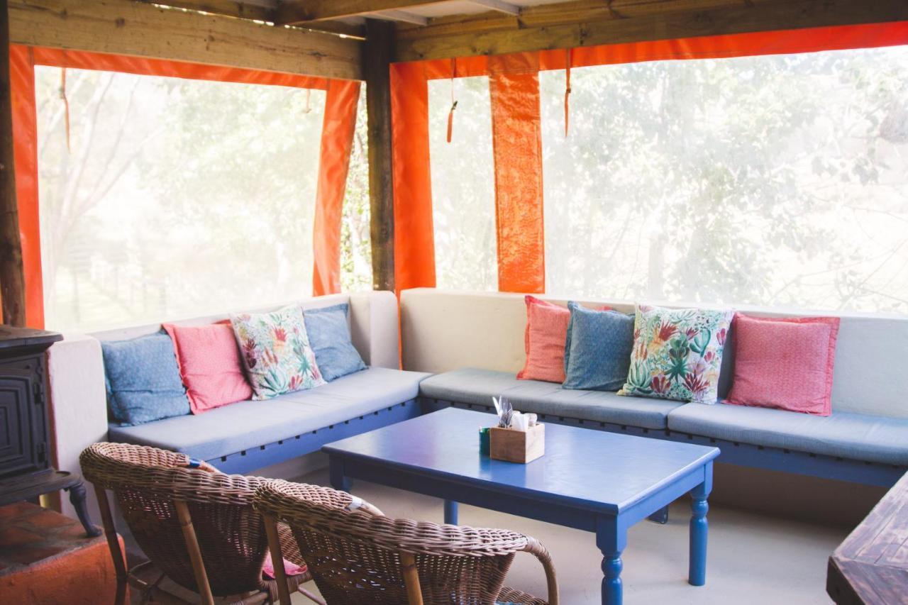 Blue Cow Barn - Boutique Farm Guest House แบร์รีเดล ภายนอก รูปภาพ